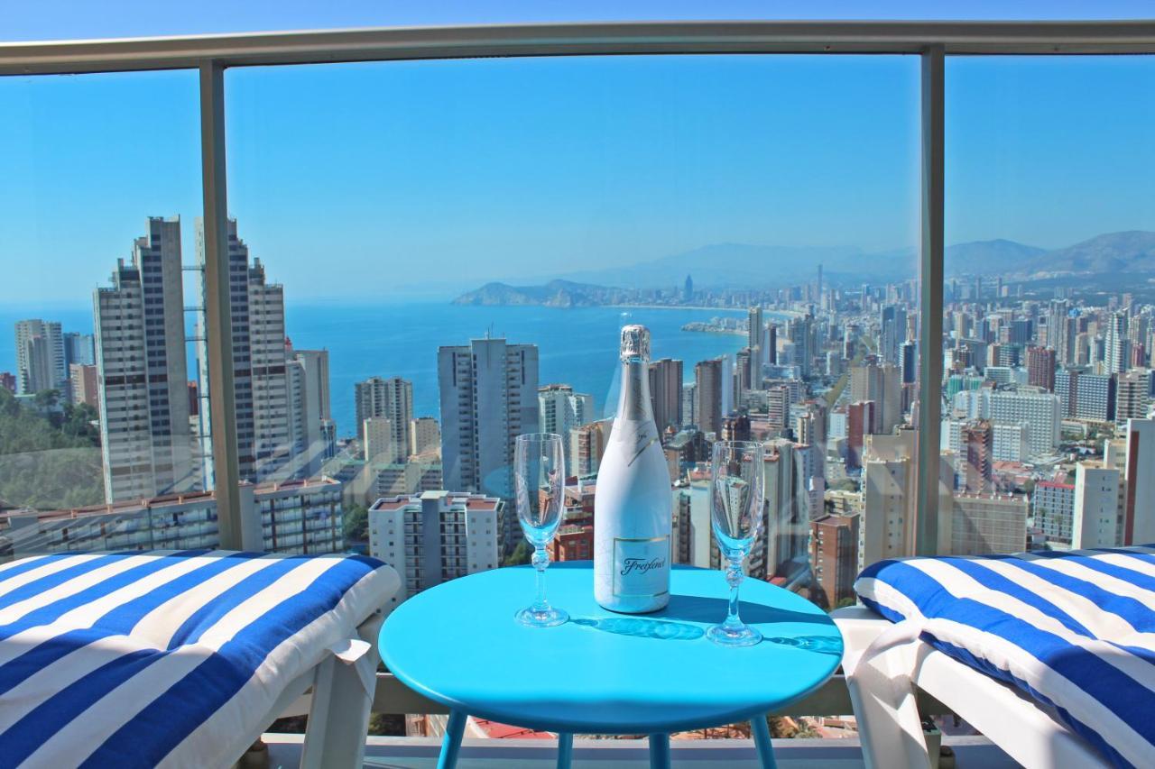 Skyline 20 Apartamento De Lujo Con Terraza Privada Y Vistas Al Mar Benidorm Dış mekan fotoğraf