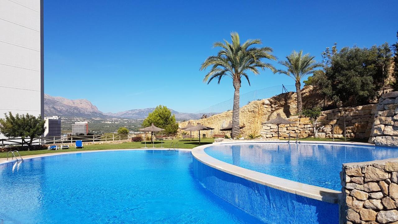 Skyline 20 Apartamento De Lujo Con Terraza Privada Y Vistas Al Mar Benidorm Dış mekan fotoğraf