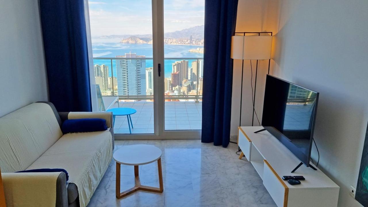 Skyline 20 Apartamento De Lujo Con Terraza Privada Y Vistas Al Mar Benidorm Dış mekan fotoğraf